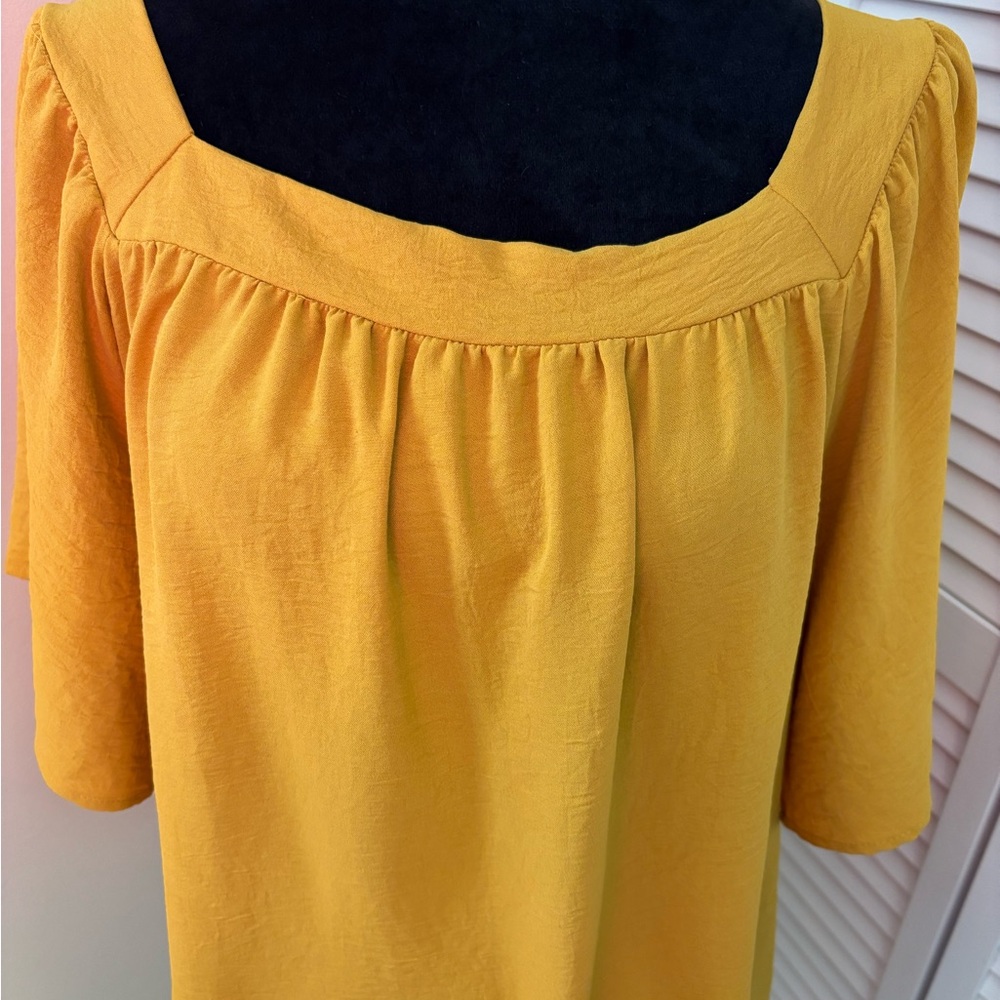 Pixi & Ivy Blouse